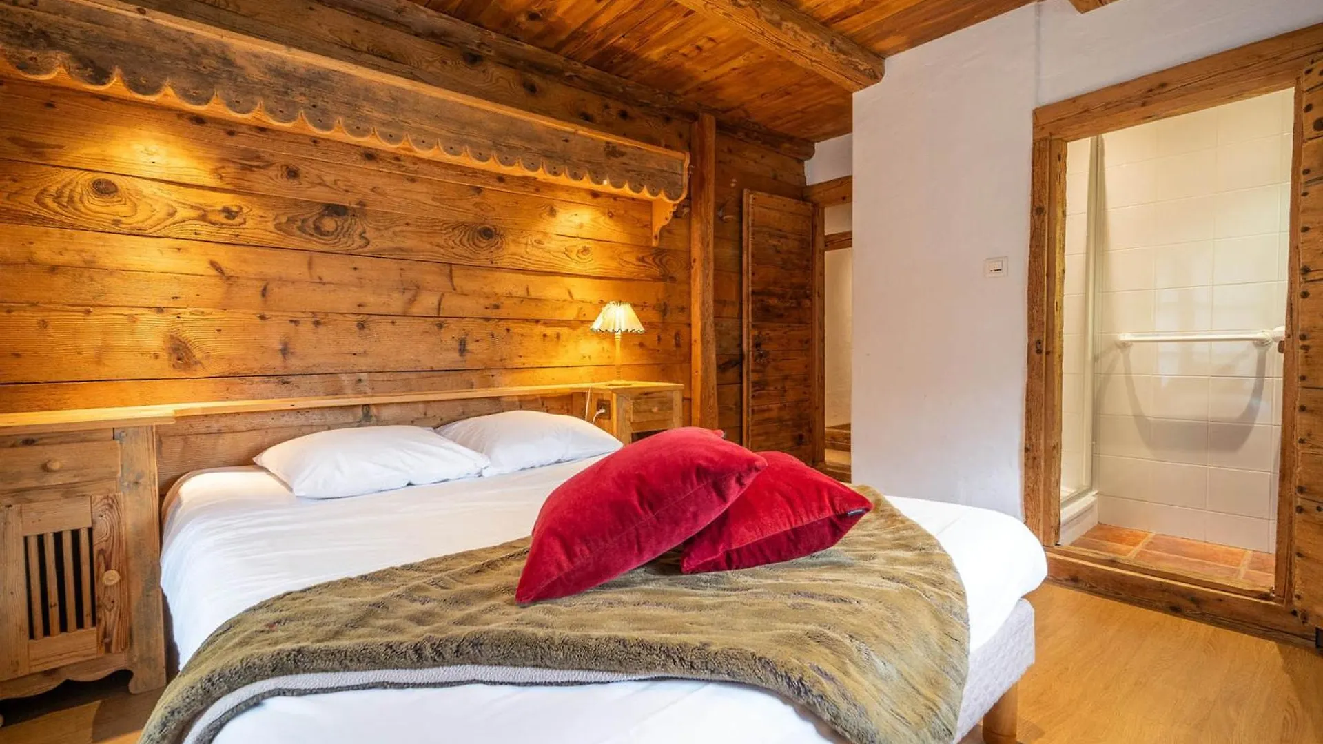 Spacieux Appart 5 Ch Au Coeur Du Village, Charme Savoyard, Wifi, Cheminee Decorative - Fr-1-437-51 拉克吕萨 0*,